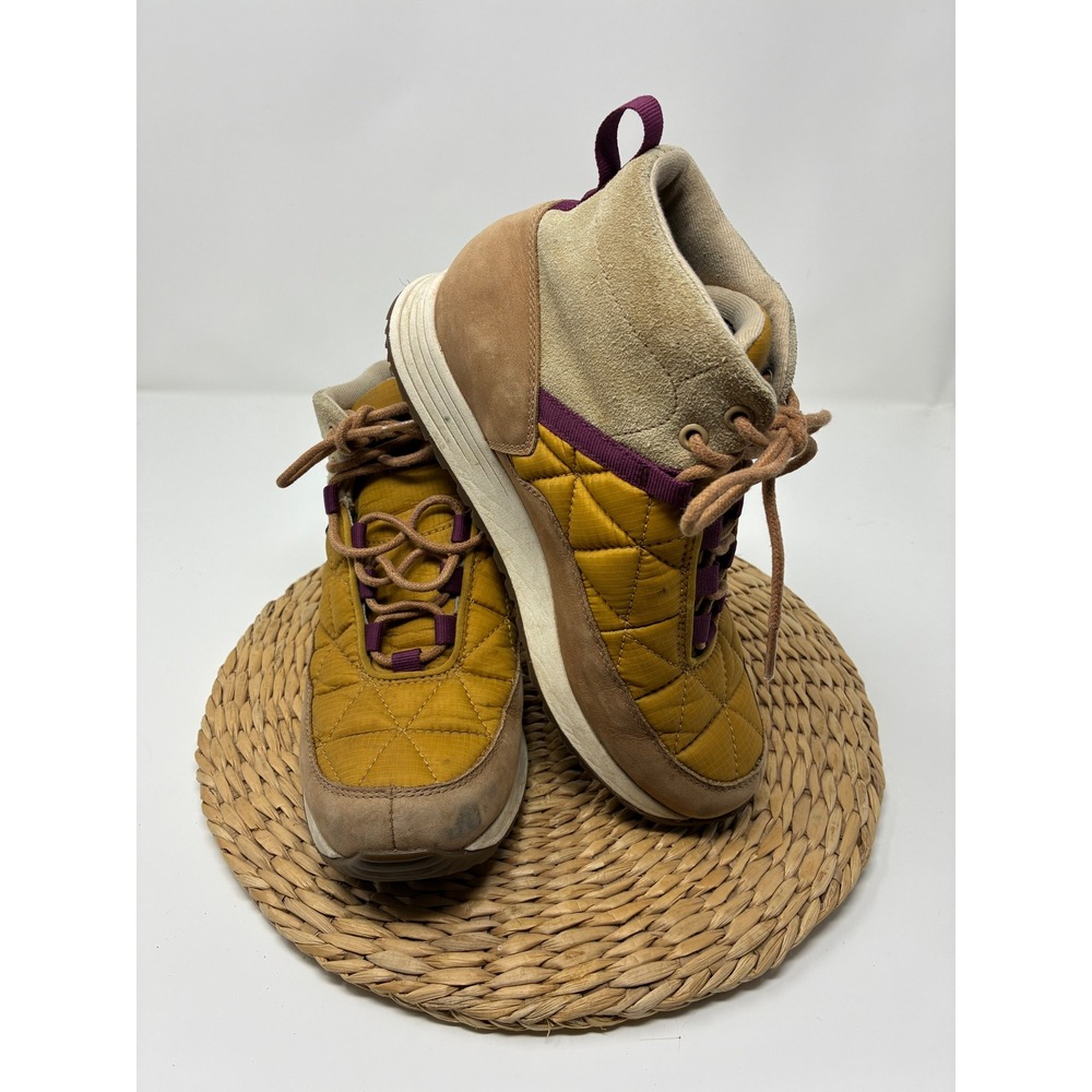Teva Ember‎ Commute Waterproof Booties Womens 8 Mustard Yellow Suede Quilted